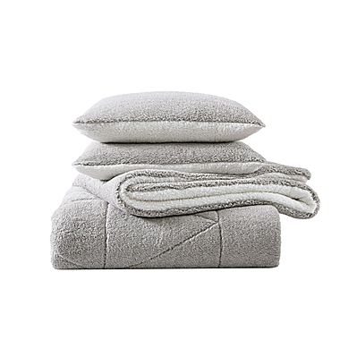 UGG&reg; Classic Sherpa 3-Piece King Comforter Set in Oatmeal Melange. View a larger version of this product image.