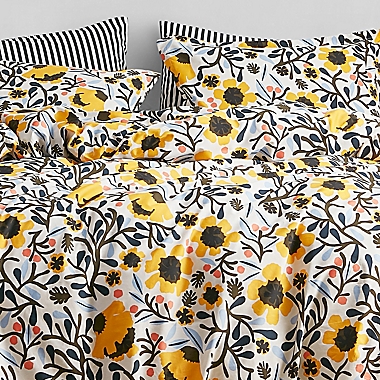 marimekko&reg; Mykero 3-Piece Full/Queen Comforter Set in White. View a larger version of this product image.