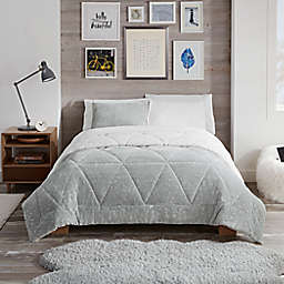 UGG® Avery Stars 3-Piece King Comforter Set in Glacier Grey