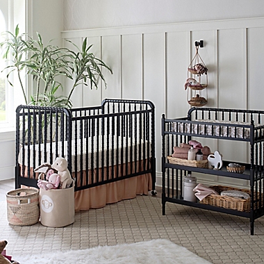 DaVinci Jenny Lind Changing Table in Ebony. View a larger version of this product image.