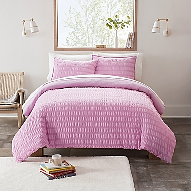UGG&reg; Devon Textured 2-Piece Twin/Twin XL Duvet Cover Set in Verbena. View a larger version of this product image.