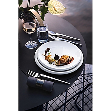 Villeroy &amp; Boch New Moon Dinner Plate in White. View a larger version of this product image.
