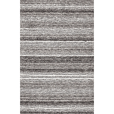 nuLOOM Drey Ombre 2&#39; x 3&#39; Shag Accent Rug in Grey/Multicolor. View a larger version of this product image.