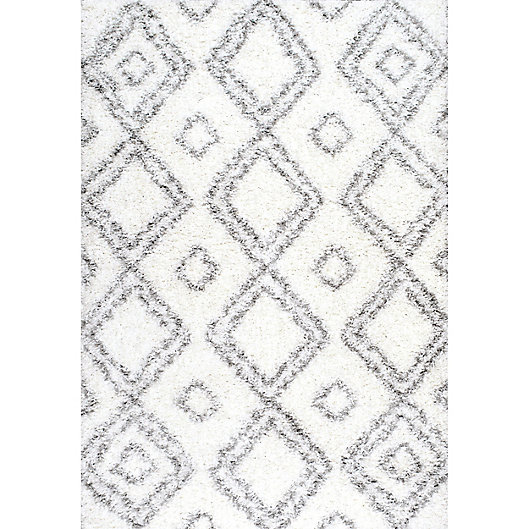 Alternate image 1 for nuLOOM Iola Easy 4-Foot x 6-Foot Shag Area Rug in White