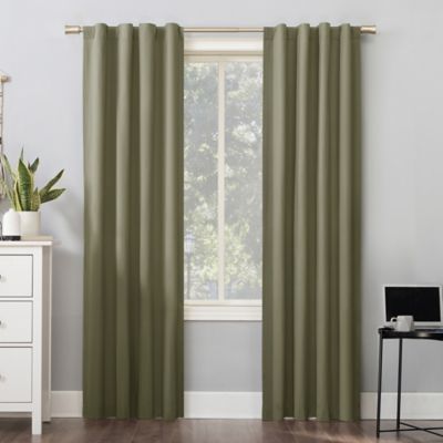 Sun Zero&reg; Cyrus Thermal Total Blackout 96-Inch Curtain Panel in Olive Green (Single)