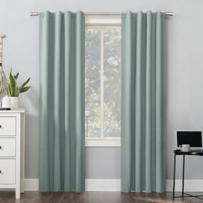 Sun Zero&reg; Cyrus Thermal Total Blackout 63-Inch Curtain Panel in Misty Blue (Single)