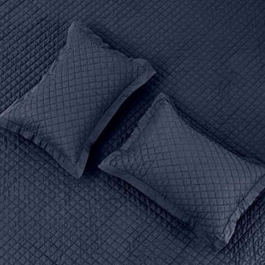 Linen/Cotton 3-Piece Full/Queen Quilt Set in Navy. View a larger version of this product image.