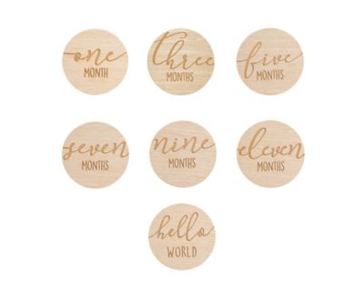 Pearhead&reg; 7-Piece Monthly Milestone Wooden Photo Prop Set in Wood