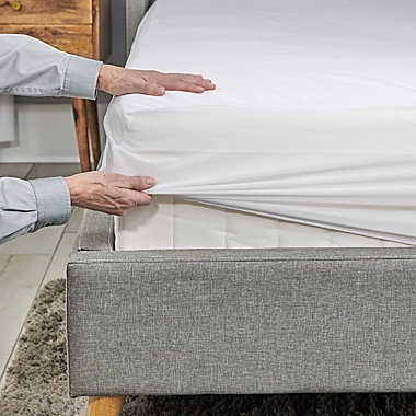 Nestwell&trade; Soft Terry King Fitted Mattress Cover in White. View a larger version of this product image.