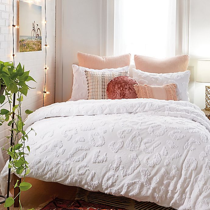 Peri Home 3pc Full/Queen Chenille Leopard Comforter Set White