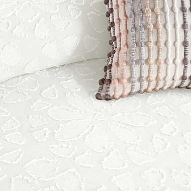 Peri Home Clipped Floral 3-Piece Full/Queen Comforter Set in White. View a larger version of this product image.