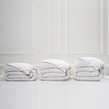 Nestwell&trade; Light Warmth Down Alternative King Comforter in White. View a larger version of this product image.