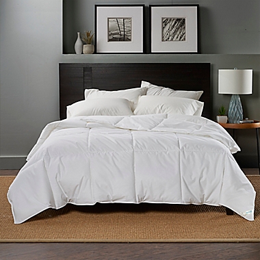 Nestwell&trade; Light Warmth Down Alternative King Comforter in White. View a larger version of this product image.