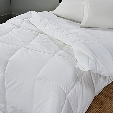 Nestwell&trade; Medium Warmth Down Alternative Full/Queen Comforter. View a larger version of this product image.