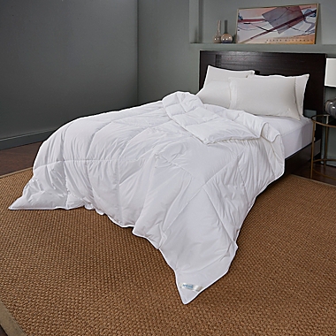 Nestwell&trade; Medium Warmth Down Alternative Full/Queen Comforter. View a larger version of this product image.