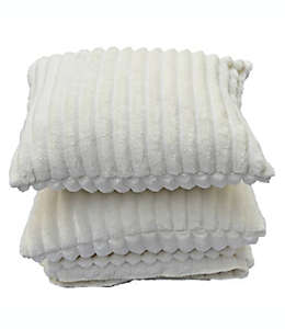 Set de frazada y cojines de poliéster Simply Essential™ Corduroy color blanco garceta