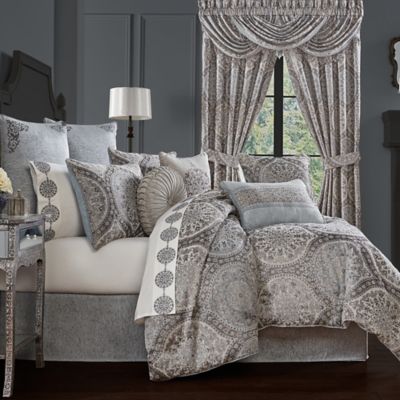 Savoy Pewter 4-Piece Comforter Set By J Queen