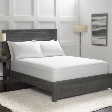 Simply Essential&trade; Queen Microfiber Mattress Pad. View a larger version of this product image.