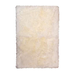 New Zealand Sheepskin 2' x 3' Handcrafted Area Rug in Natural