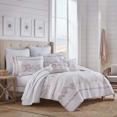 J by J. Queen New York&trade; Water Front 2-Piece Twin/Twin XL Quilt Set in Coral
