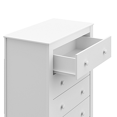 Graco&reg; Noah 4-Drawer Chest in White. View a larger version of this product image.