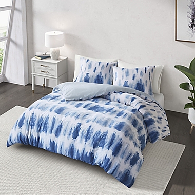 CosmoLiving Tie Dye Cotton Printed 3-Piece King/California King Comforter Set in Blue. View a larger version of this product image.