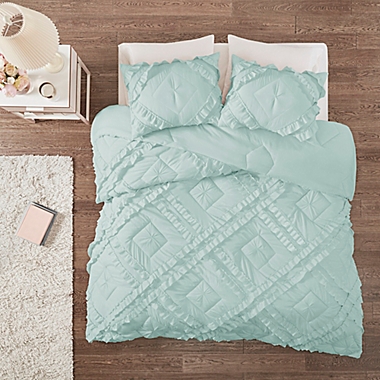 Intelligent Design Kacie Solid 3-Piece Full/Queen Coverlet Set With Tufted Diamond Ruffles in Aqua. View a larger version of this product image.