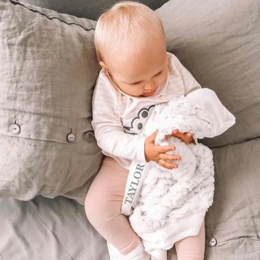 Zalamoon Diamond Plush Blanket with Satin Accent in Flake. View a larger version of this product image.