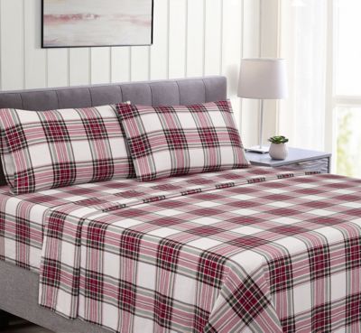 Bee &amp; Willow&trade; Cotton Flannel King Sheet Set in Christmas Plaid