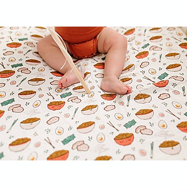 Loulou Lollipop&reg; Ramen Muslin Fitted Crib Sheet in White. View a larger version of this product image.