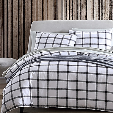 Eddie Bauer&reg; Bunkhouse Plaid Full/Queen Comforter Set in Carbon Grey. View a larger version of this product image.