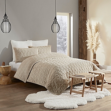 UGG&reg; Coco 2-Piece Twin Quilt Set in Shoreline. View a larger version of this product image.
