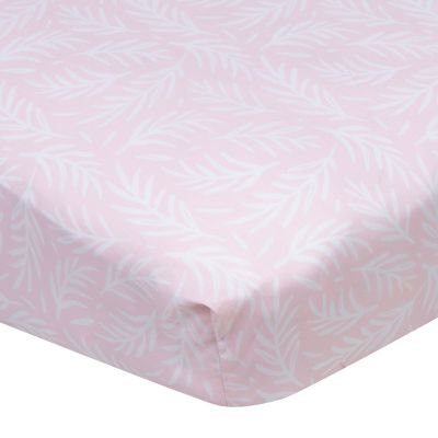Gerber&reg; Leaves Fitted Crib Sheet in Pink