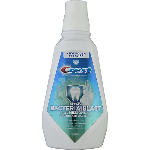 Alternate image 1 for Crest® Breath 32 oz. Bacteria Blast Mouthwash in Icy Mint