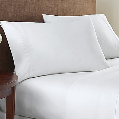 Studio 3B&trade; Solid 825-Thread-Count Queen Sheet Set in White. View a larger version of this product image.