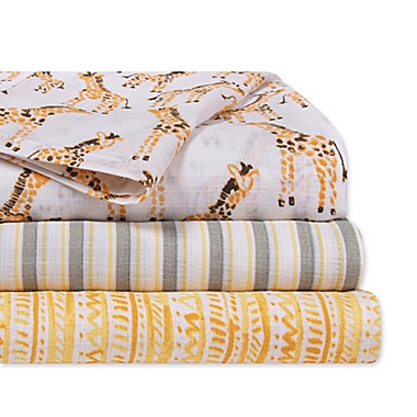 Burt&#39;s Bees Baby&reg; 3-Pack Giraffe Woven Cotton Muslin Receiving Blankets in Cloud. View a larger version of this product image.