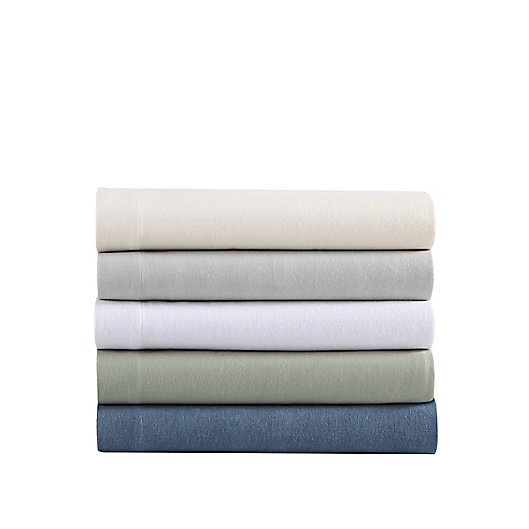 Alternate image 1 for Eddie Bauer® Solid Cotton Flannel Sheet Set