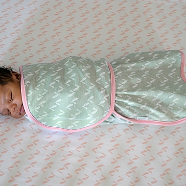 Ingenuity Farewell Fuss&trade; 2-Pack Easy-Wrap Baby Swaddles in Posy. View a larger version of this product image.