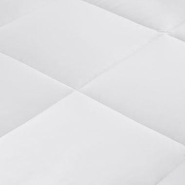 Madison Park&reg; Winfield Luxury Down Alternative Twin/Twin XL Comforter in White. View a larger version of this product image.