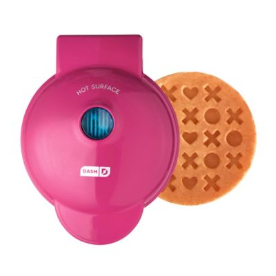 Dash&reg; Love Mini Waffle Maker in Magenta