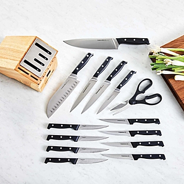 Calphalon Classic&trade; Antimicrobial Self-Sharpening 15-Piece Cutlery Set. View a larger version of this product image.