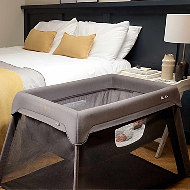 Silver Cross&reg; Slumber Travel Crib in Black. View a larger version of this product image.