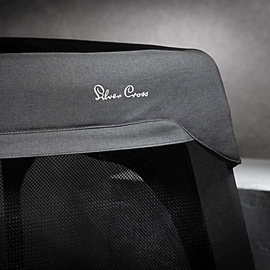 Silver Cross&reg; Slumber Travel Crib in Black. View a larger version of this product image.