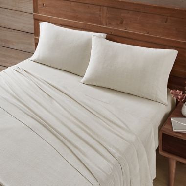 UGG&reg; Houndstooth Flannel King Sheet Set in Shoreline. View a larger version of this product image.