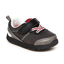 carter's® Size 6 Brook Sneaker in Black