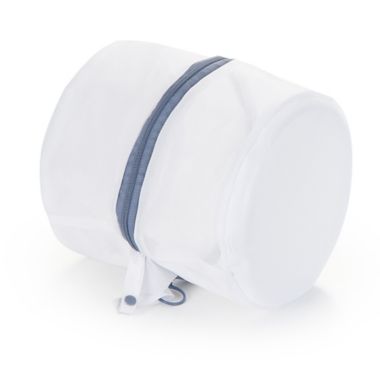 Simply Essential&trade; Mesh Intimates Wash Bags in White (Set of 2). View a larger version of this product image.