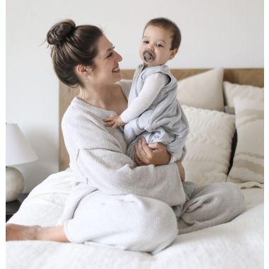 günamüna&reg; 2.6 TOG Sleep Bag Wearable Blanket. View a larger version of this product image.
