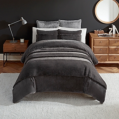 UGG&reg; Mammoth 2-Piece Twin Duvet Cover Set in Charcoal. View a larger version of this product image.