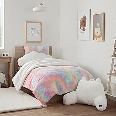 UGG&reg; Kelly Tie-Dye 3-Piece Comforter Set. View a larger version of this product image.