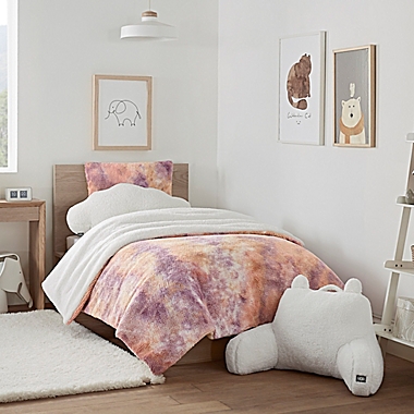 UGG&reg; Kelly Tie-Dye 2-Piece Twin/Twin XL Comforter Set in Sherbet. View a larger version of this product image.